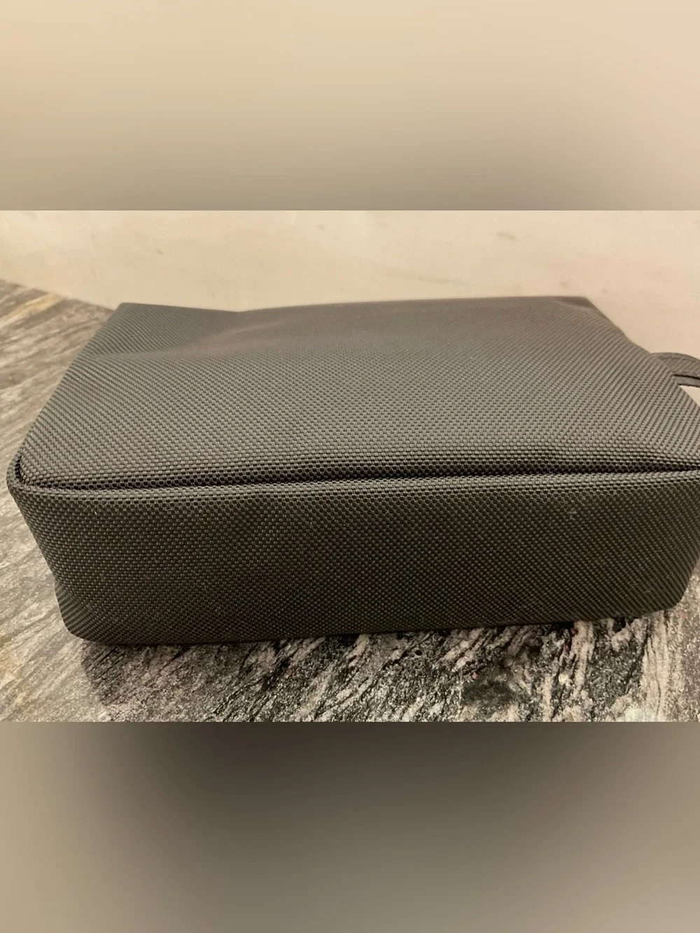 NEW TUMI Ballistic Nylon Zippered Medium Kit - Pouch Cosmetic Bag BLACK w/ GOLD